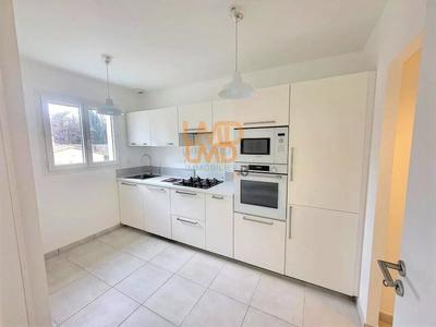 Villa - 97 m² - 4 pièces