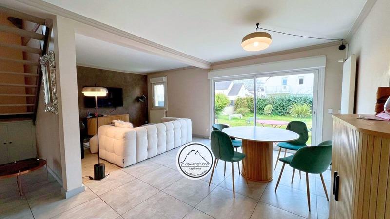 Maison - 102 m² - 4 pièces