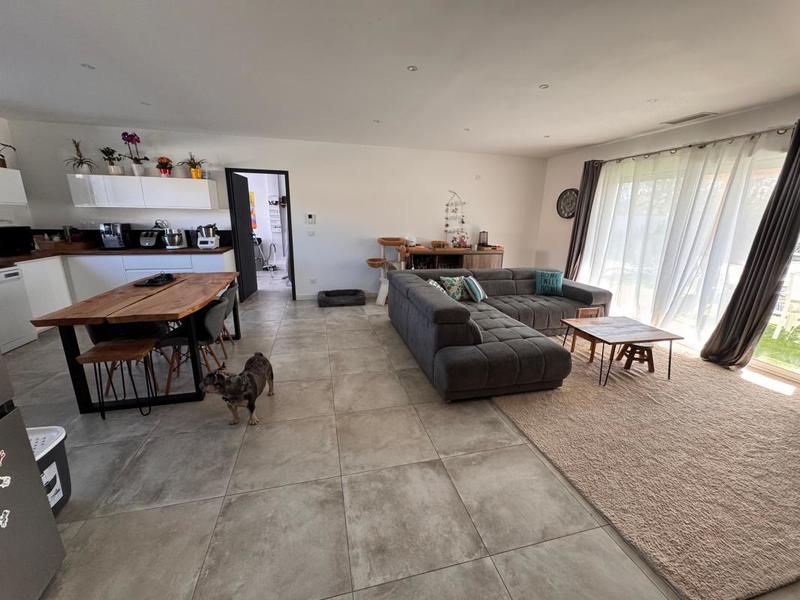 Maison - 122 m² - 5 pièces