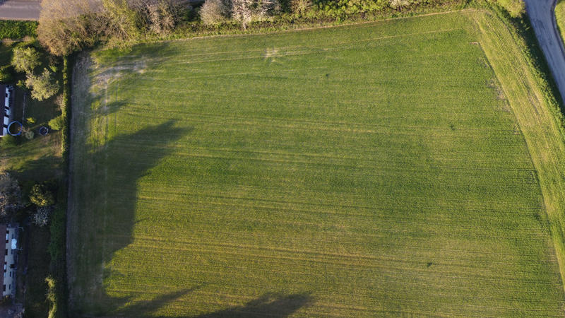 Terrain - 10 736 m²