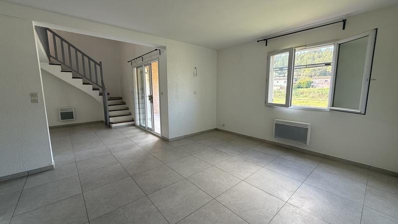 Appartement - 75 m² - 3 pièces