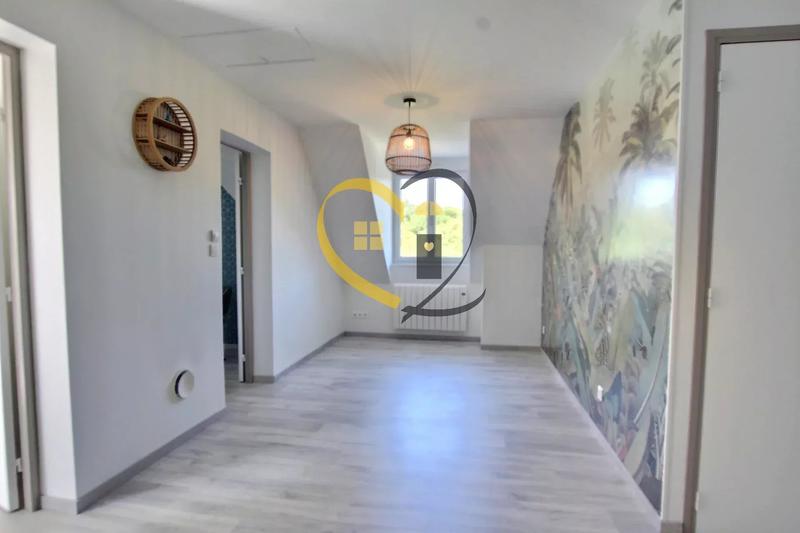 Maison - 190 m² - 6 pièces