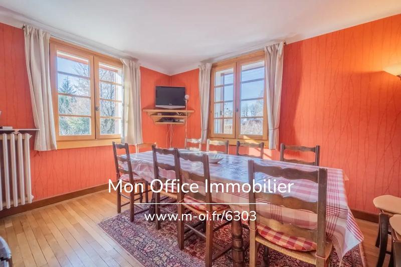 Châlet - 141 m² - 8 pièces