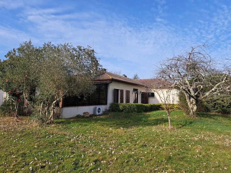 Maison traditionnelle - 170 m² - 6 pièces