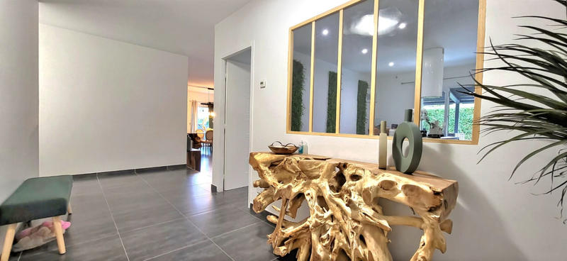 Maison - 140 m² - 6 pièces