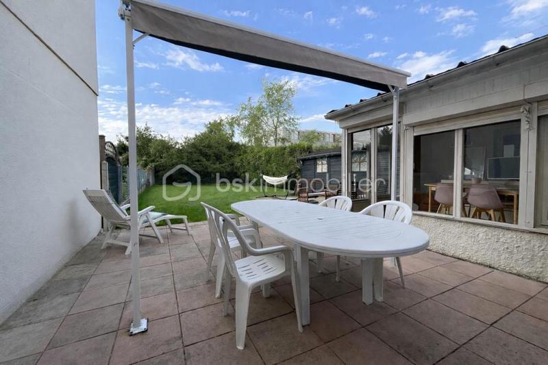 Maison traditionnelle - 108 m² - 4 pièces