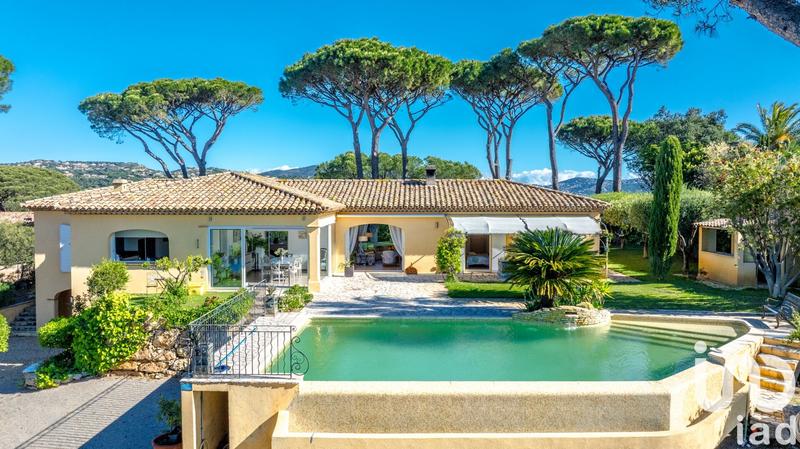 Maison - 230 m² - 7 pièces