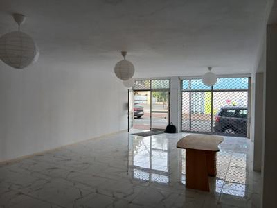 Local commercial - 102 m²