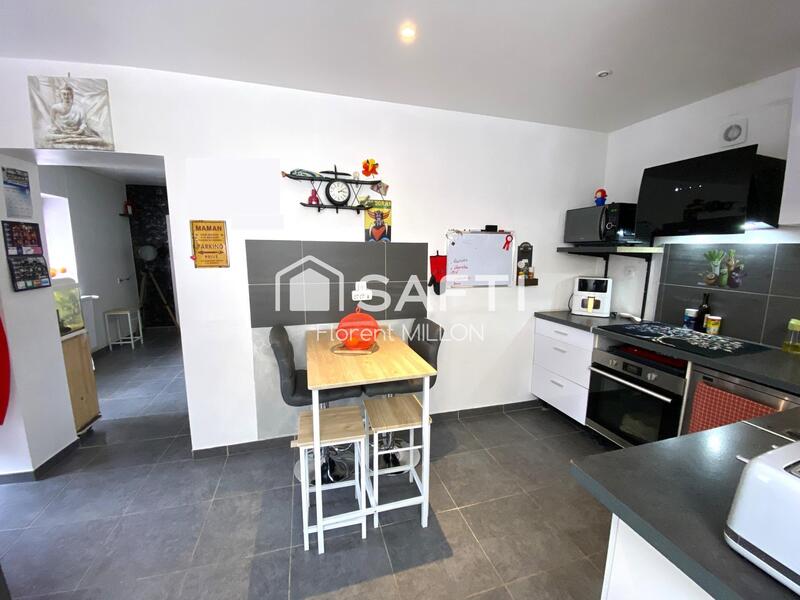 Maison - 104 m² - 6 pièces