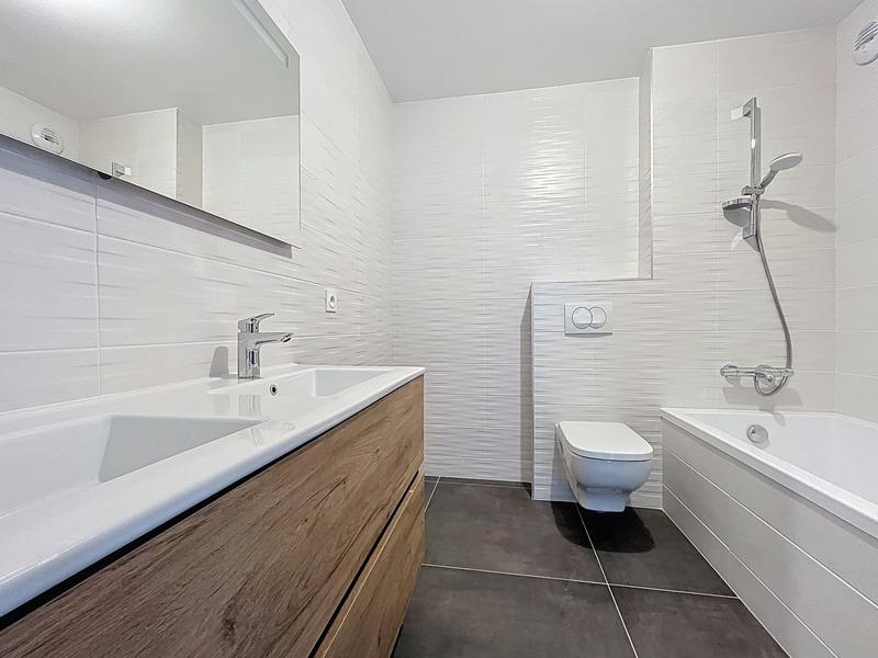 Appartement - 105 m² - 4 pièces