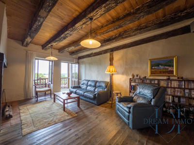 Maison ancienne - 240 m² - 6 pièces