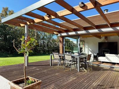 Villa - 200 m² - 7 pièces