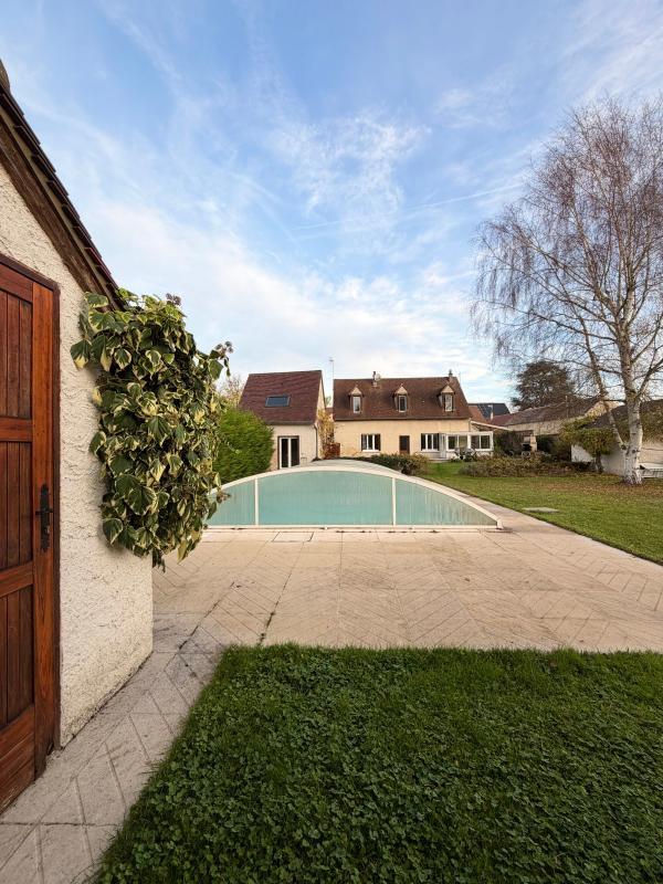 Maison - 144 m² - 7 pièces