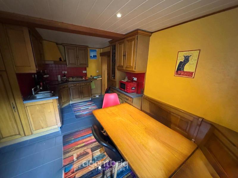 Maison - 105 m² - 5 pièces