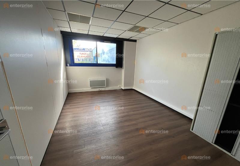Bureau - 262 m²