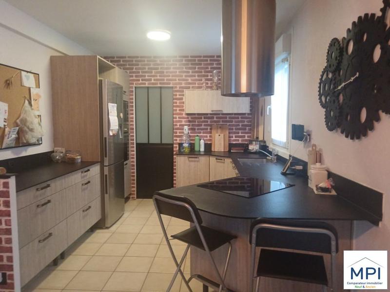 Maison - 96 m² - 4 pièces