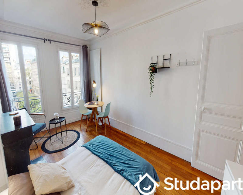 Chambre - 80 m² - 1 pièce