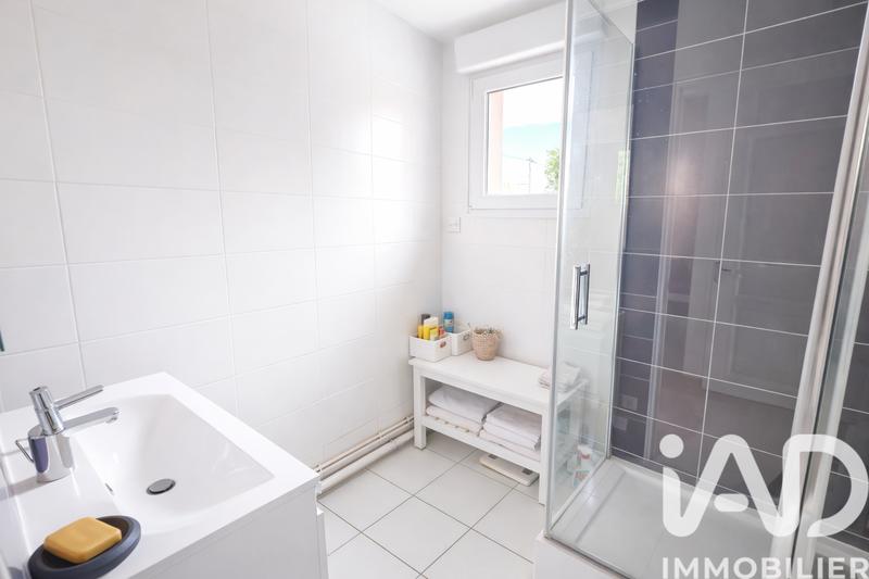 Maison - 204 m² - 8 pièces