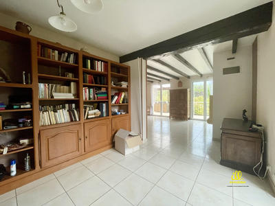 Maison - 212 m² - 7 pièces