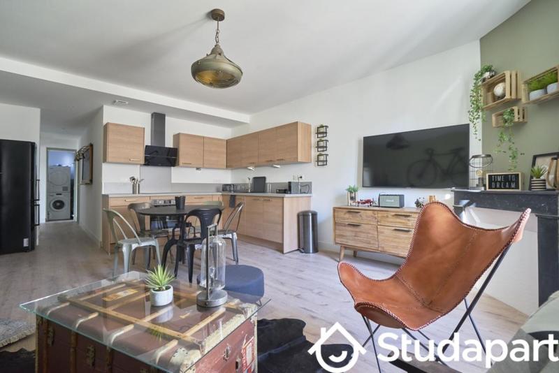 Chambre - 14 m² - 1 pièce