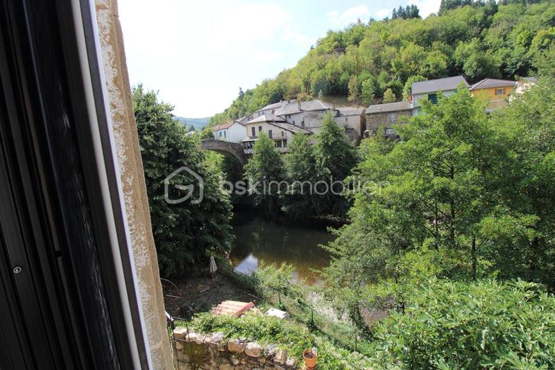 Demeure - 150 m² - 9 pièces