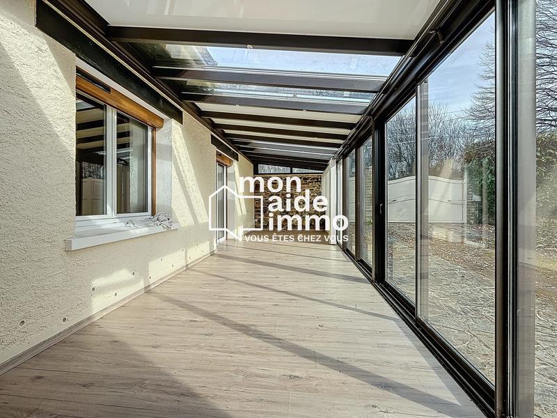 Maison - 250 m² - 7 pièces