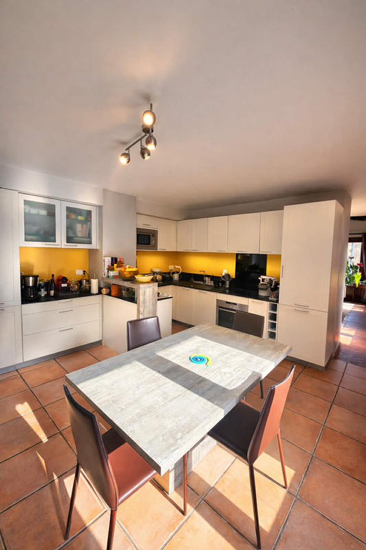 Propriété - 180 m² - 7 pièces