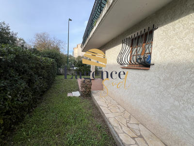 Maison - 101 m² - 5 pièces