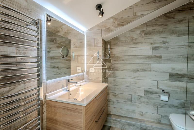 Appartement - 88 m² - 4 pièces