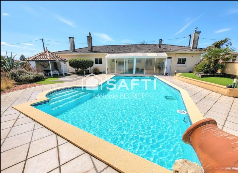 Maison - 223 m² - 8 pièces