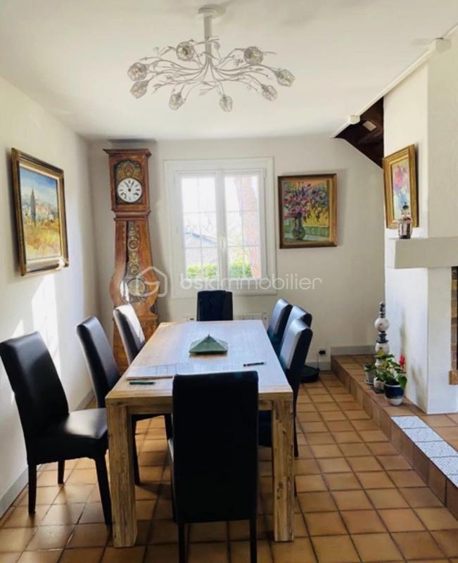 Villa - 217 m² - 8 pièces