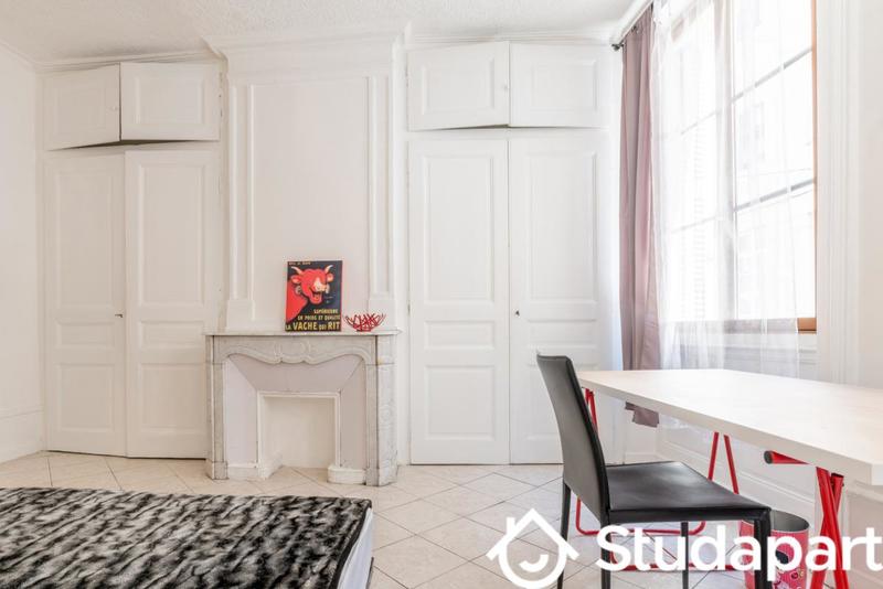 Chambre - 12 m² - 1 pièce