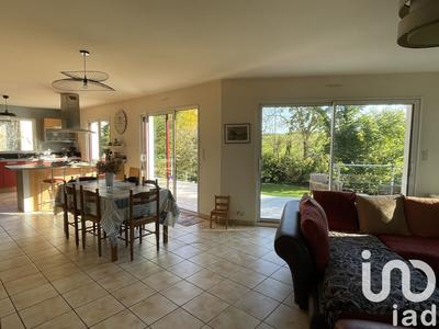 Maison - 145 m² - 6 pièces