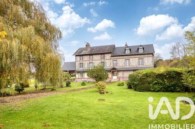 Maison - 441 m² - 12 pièces