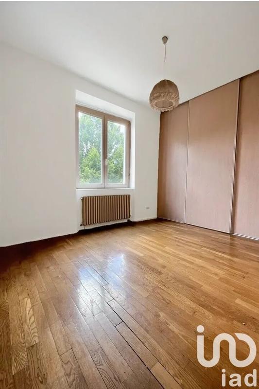 Appartement - 90 m² - 4 pièces