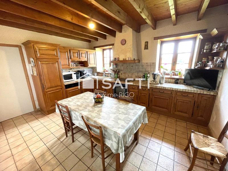 Maison - 239 m² - 8 pièces
