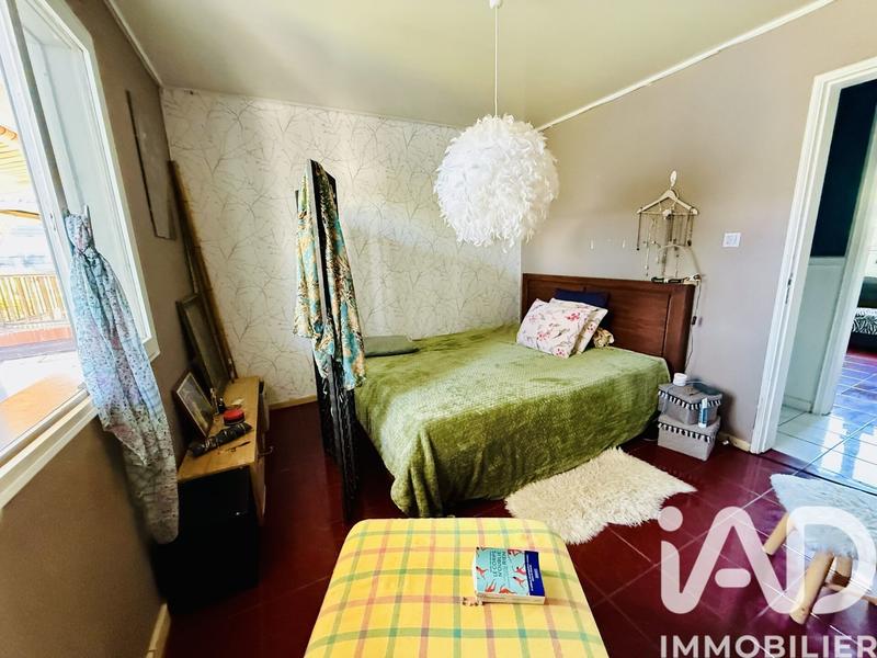 Maison - 220 m² - 7 pièces