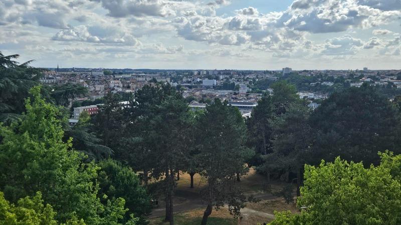 Appartement - 104 m² - 5 pièces