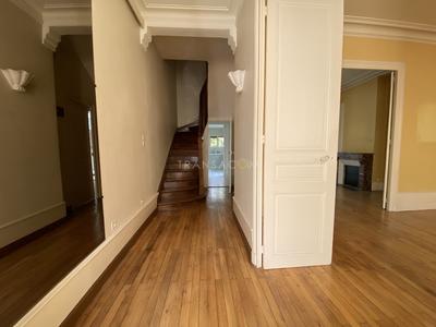 Maison - 145 m² - 7 pièces