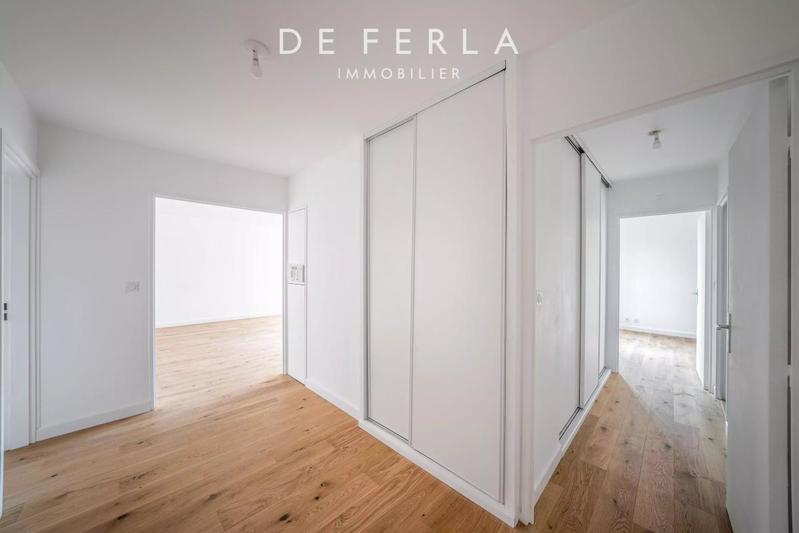 Appartement - 101 m² - 5 pièces