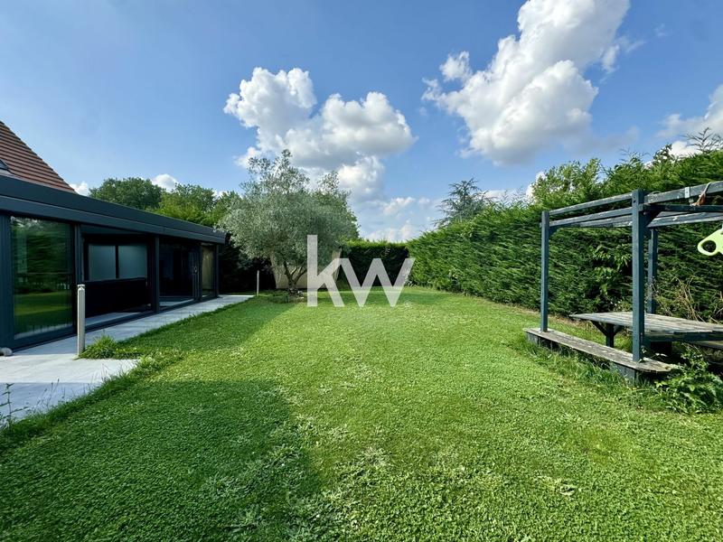 Maison - 180 m² - 6 pièces