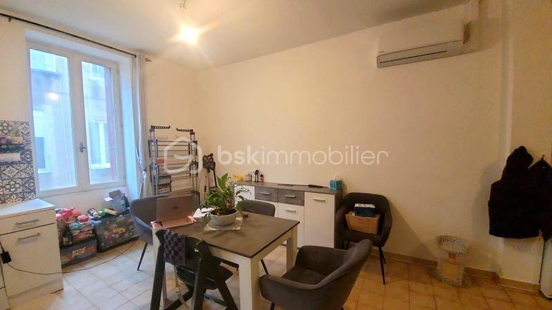 Immeuble - 750 m² - 8 pièces