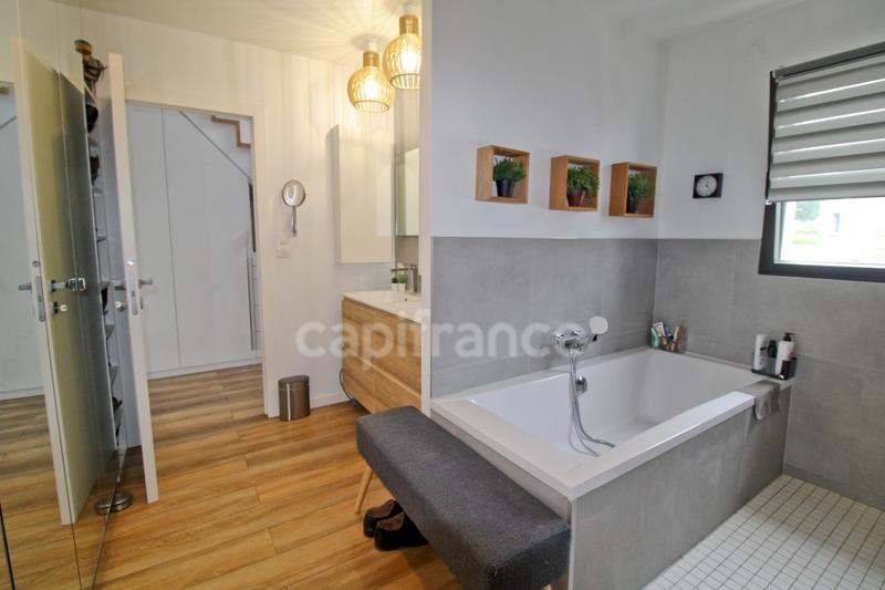 Maison - 146 m² - 6 pièces