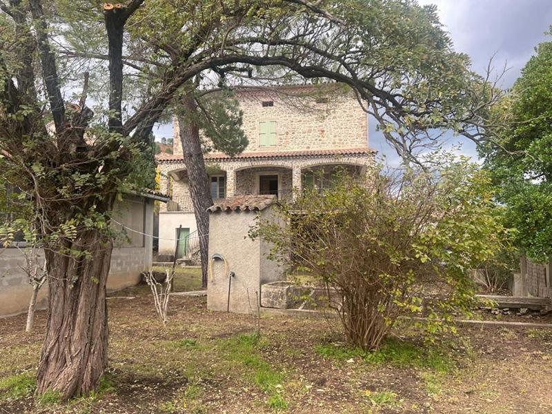 Maison de maîtres - 123 m² - 4 pièces