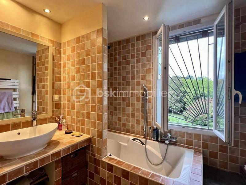 Maison de ville - 99 m² - 4 pièces