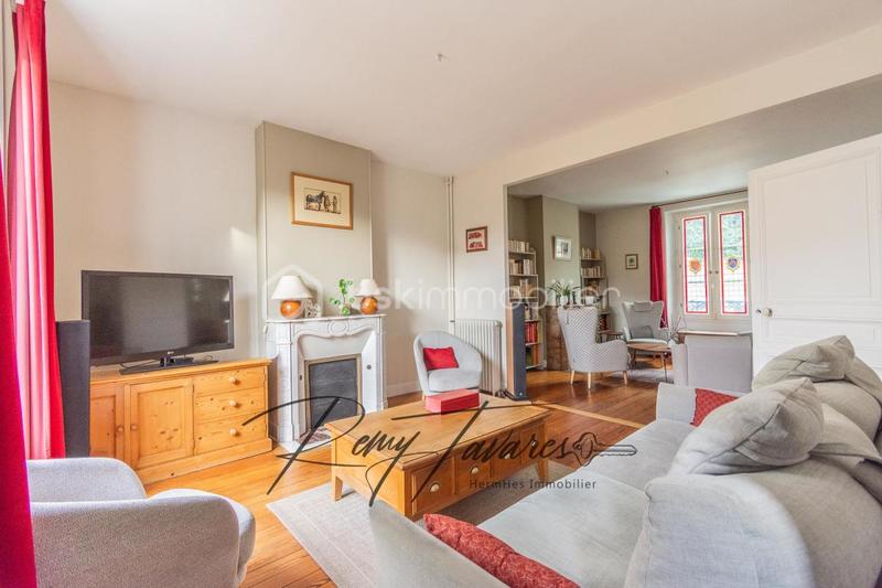 Demeure - 170 m² - 7 pièces