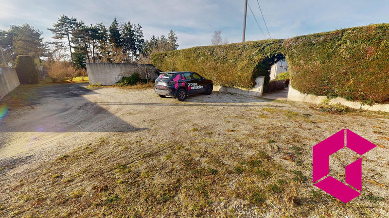 Maison traditionnelle - 243 m² - 5 pièces