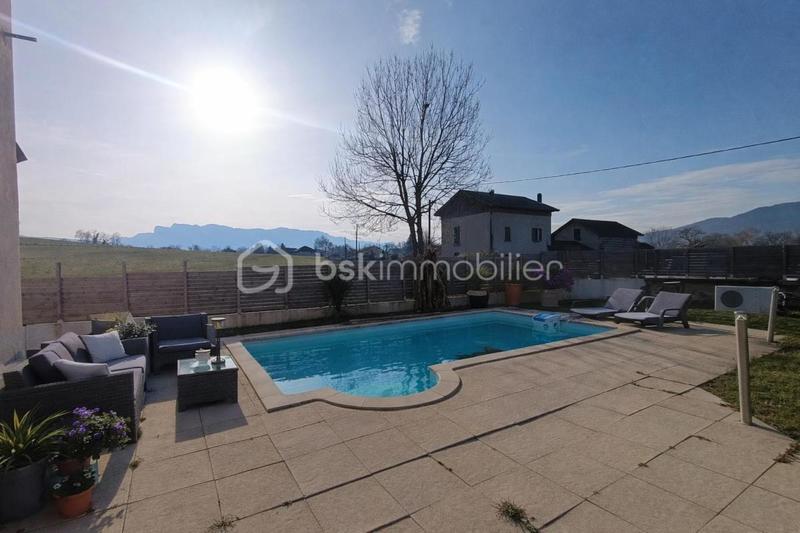 Appartement - 92 m² - 3 pièces