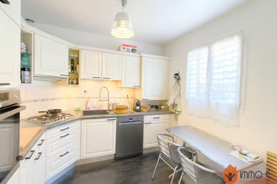 Maison - 98 m² - 6 pièces