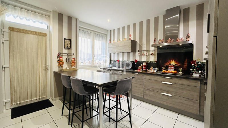 Maison - 82 m² - 4 pièces